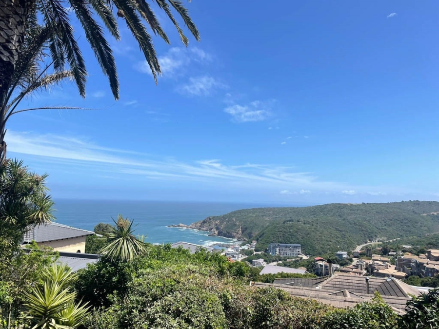 8 Bedroom Property for Sale in Herolds Bay Western Cape